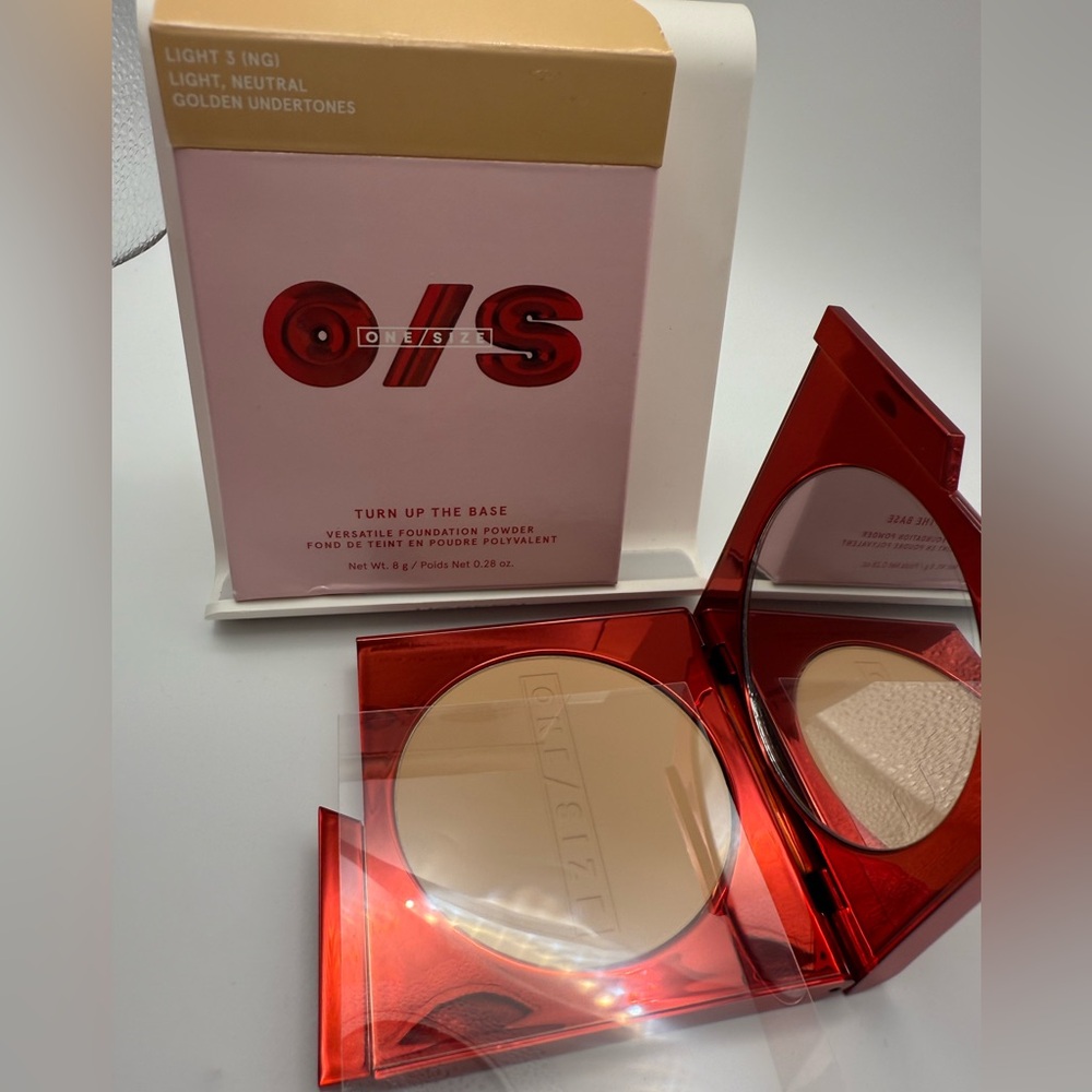 NEW ONE/SIZE Turn Up The Base Foundation Powder - Light 3 (light, neutral)